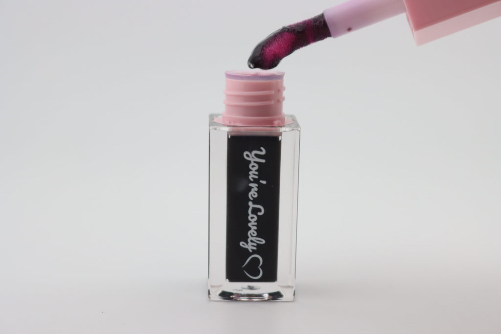 Grape Gloss & Carry on Chain